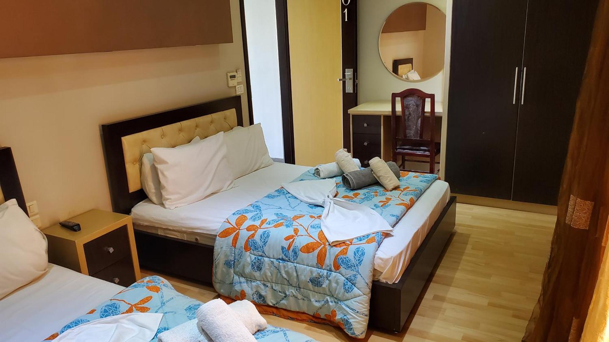Hotel Shehu Гирокастра Экстерьер фото