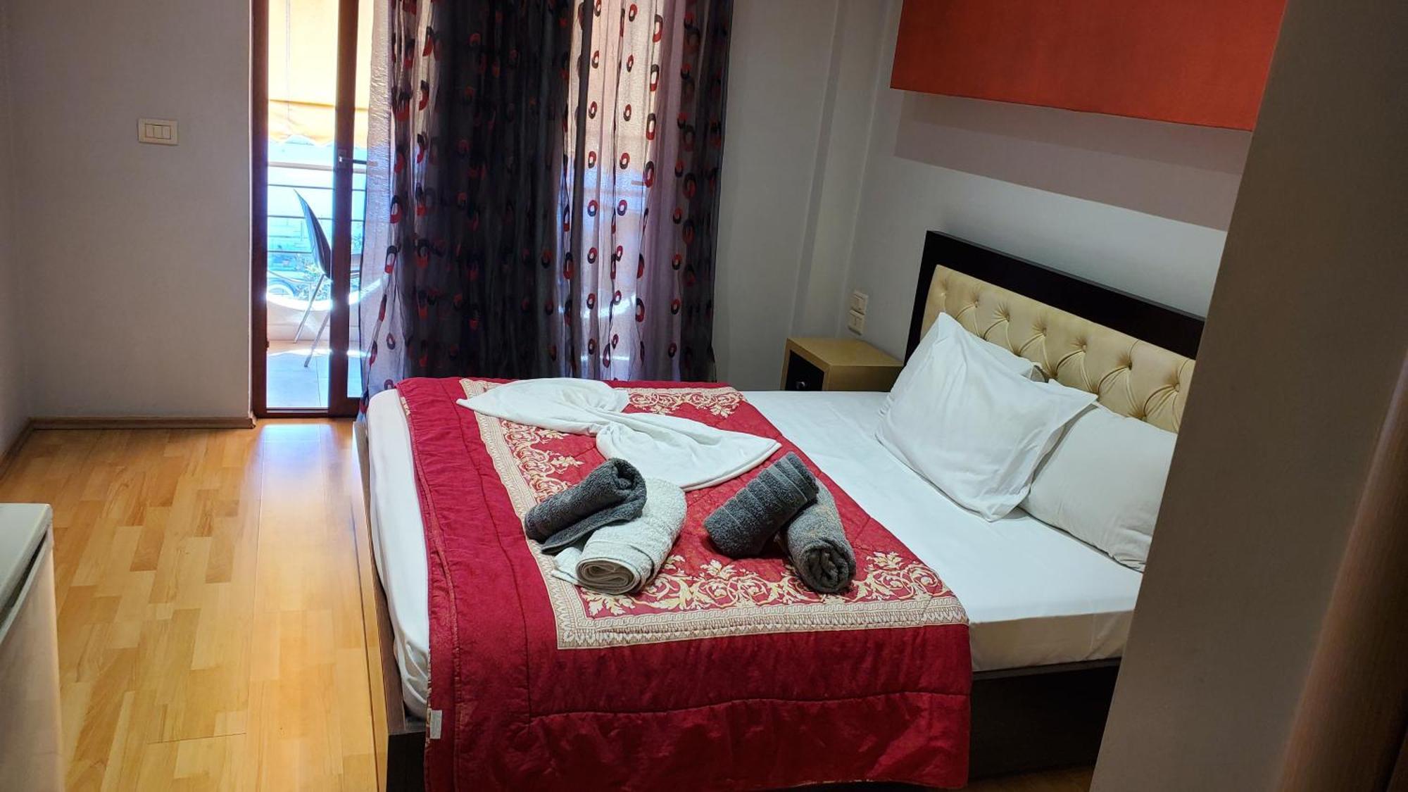 Hotel Shehu Гирокастра Экстерьер фото