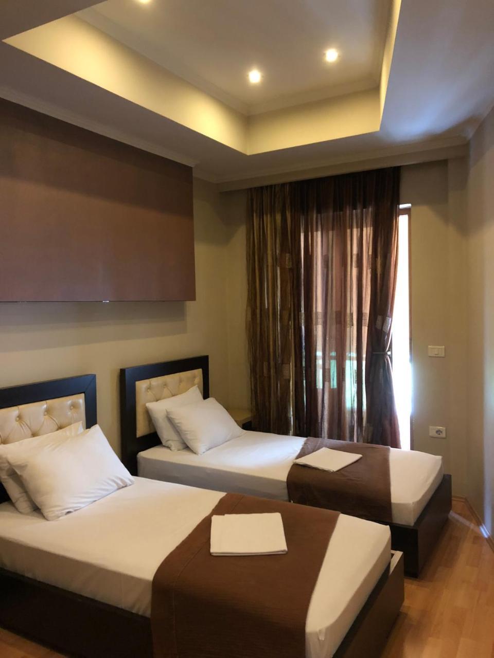 Hotel Shehu Гирокастра Экстерьер фото